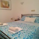 Nikos Hotel