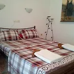 Nikos Hotel 2*