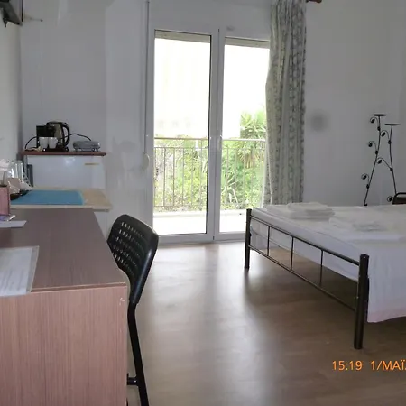 Nikos 2* Loutra Edipsou (Evia)