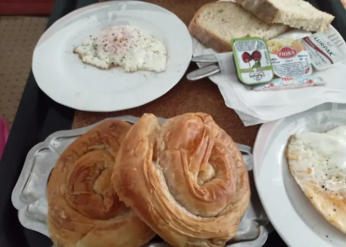 Nikos 2* Λουτρά Αιδηψού