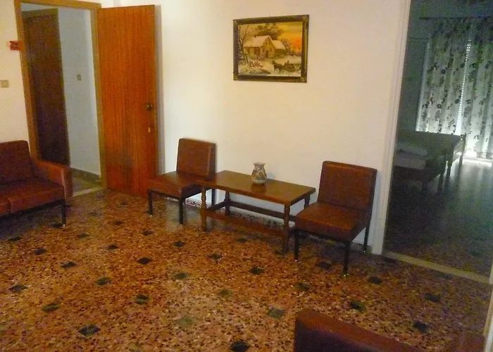 Nikos 2* Λουτρά Αιδηψού